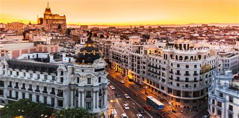 Spanien esˈpaɲa]) ist ein staat auf der iberischen halbinsel im südwesten europas, mit den balearischen inseln im mittelmeer, den kanarischen inseln im atlantik und zwei exklaven in nordafrika. Erasmus Erfahrung in Madrid, Spanien von Pia | Erfahrungen ...