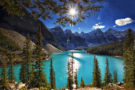Check out our countryprofile, full of essential information about canada'sgeography, history,government, economy, population, culture. Jezioro Moraine, Alberta, Kanada, Góry