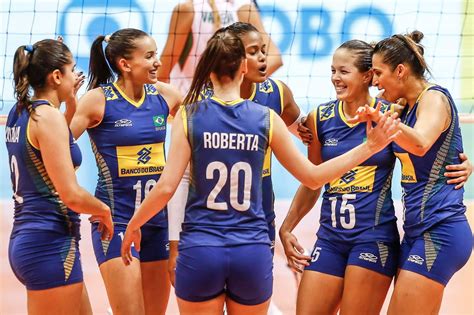 Esportes 1 hora 3 minutos atrás Brasil se prepara para o Sul-Americano de Vôlei feminino ...