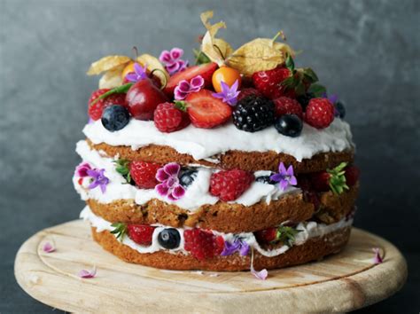 Unsere kuchen und torten präsentieren sommerliches obst von der besten seite. Sommerlicher Kuchen - 2 Rezepte und noch 30 leckere ...