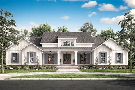 4 Bed Modern Farmhouse With Vaulted Master Suite House Plan