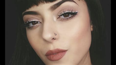 More than two years of research has led to the best performing product. WHITE EYELINER - YouTube