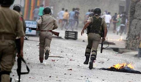 Indian Army Martyrs 3 Kashmiri Freedom Fighters In A Chemical Attack