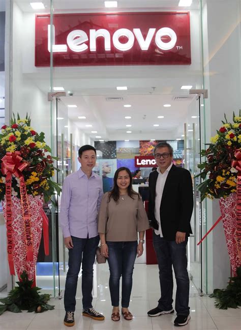 Lenovo Opens Concept Store In Tacloban Leyte