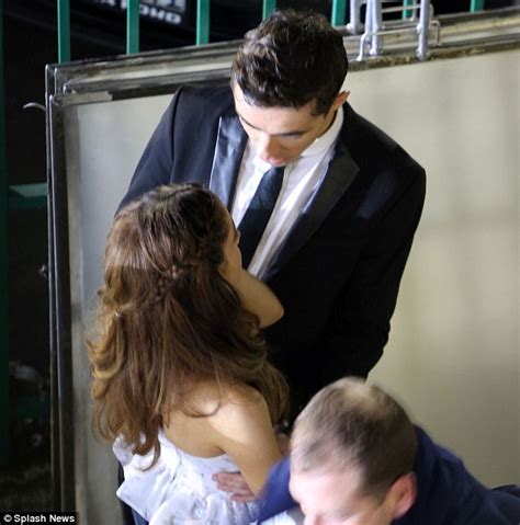 Nathan Sykes And Ariana Grande Cuddle On Set Of The Wanted S Video Daily Mail Online