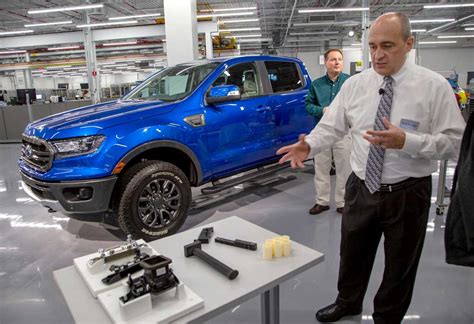 Ford opens Advanced Manufacturing Center and 3D prints ...
