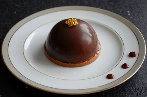 Simple steps to get it right. Dôme mousse chocolat cœur caramel beurré salé et ...