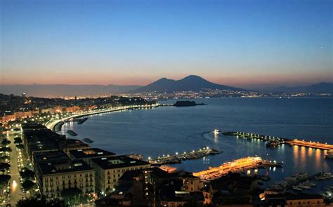 Napoli societa' sportiva calcio s.p.a. Napoli,tra i migliori luoghi al mondo per vedere i fuochi ...
