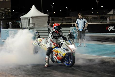 Latest Suvs New Cars And Classic Cars Pro Drag Racing At Yas Drag