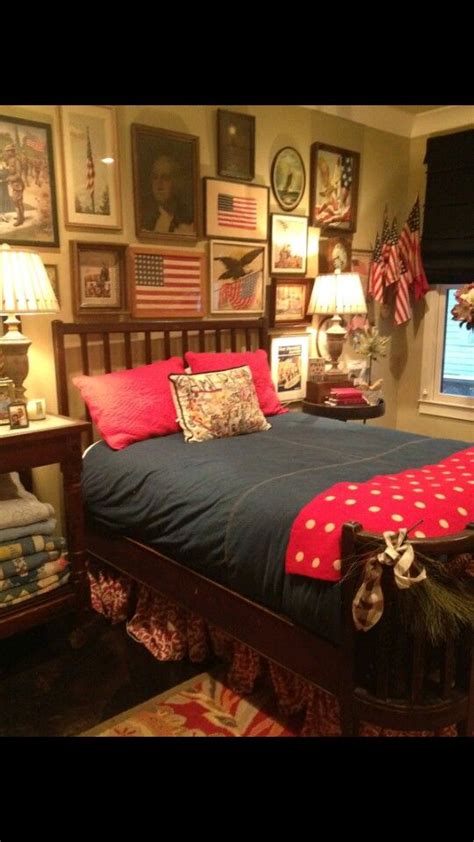 Displaying the american flag all year long is such a beautiful decorating idea. Americana bedroom | Americana bedroom, Patriotic bedroom ...