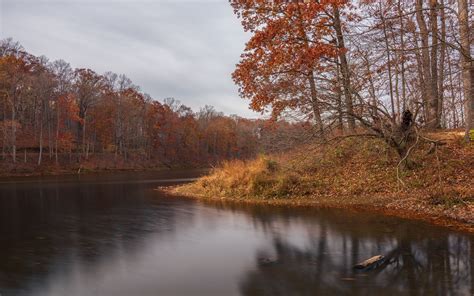 Download Wallpaper 3840x2400 Lake Water Trees Autumn Landscape 4k