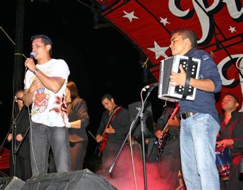 Is your network connection unstable or browser. Hebert Vargas y Los Nandez a Ritmo de Bachata y Reggaeton