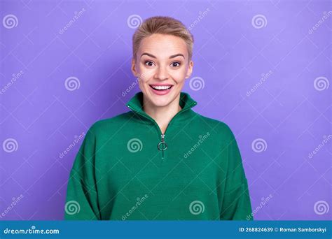 Photo Of Attractive Funny Excited Blonde Short Hair Girl Surprised Unexpected Good News Reaction