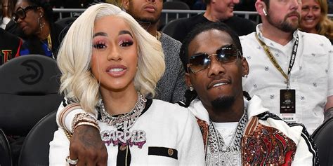 Cardi B And Offset Are Back Together Call Divorce Off Cardi B And