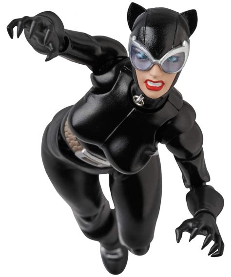 Medicom Announces Mafex Catwoman Hush Figure Batman News