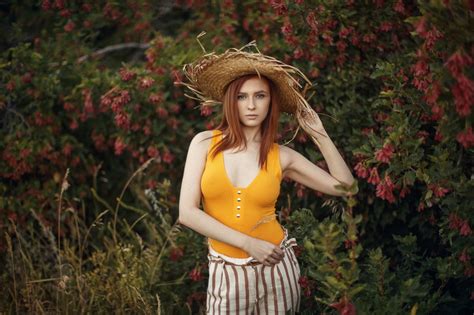 Redhead Model 2k Sergey Sorokin Women With Hats Depth Of Field