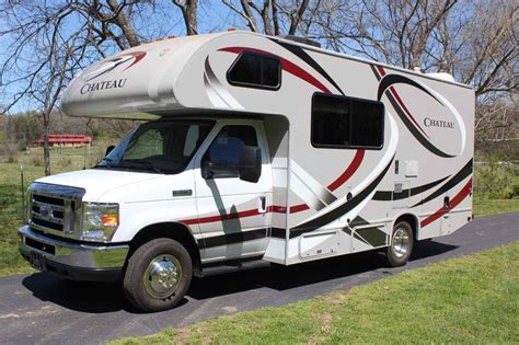 2014 Used Thor Motor Coach Chateau 22e Class C In Tennessee Tn