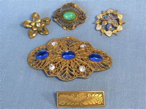 Lot Of 5 Victorian Pins Ebay Antique Brooches Brooch Cameo Pendant