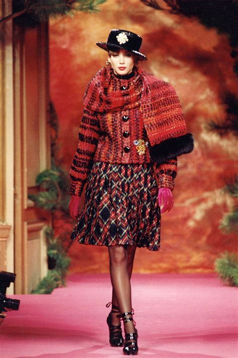 Christy Turlington For Christian Lacroix Haute Couture Fall Winter 1991 Von Christianlacroix