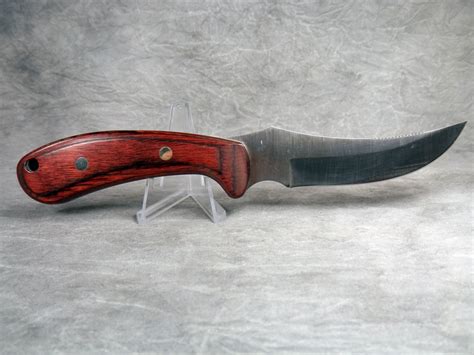 Value Of 2010 Case Xx Usa Hunter Ridgeback Rosewood Fixed Blade Knife W