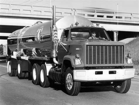 Gmc Brigadier 8000 Tractor Truck 1978 года выпуска Фото 2 Vercity