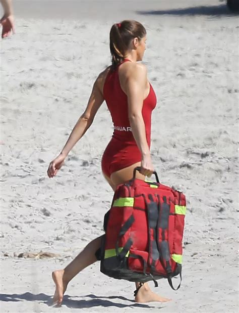Baywatch Babe Alexandra Daddario Flashes S Cleavage As She Shoots