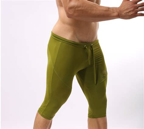 2020 Wholesale Brave Person Compression Shorts Men Yoga Shorts Fit