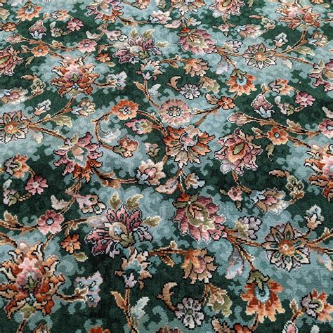 Carpet Remnants Green Floral Axminster 390m X 366m 1425m2