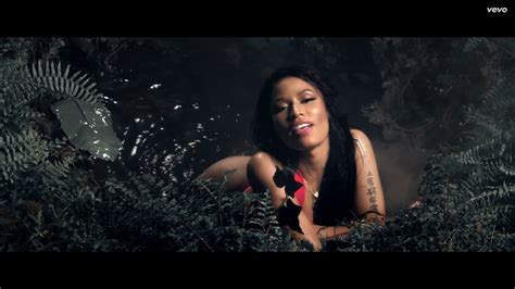 Nicki Minajs Anaconda A Video Minaj A Trois Pop Culture Spin