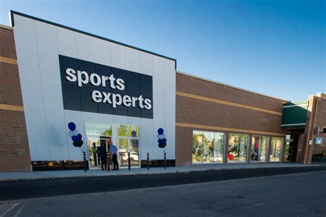 Sports Experts dévoilera son magasin rénové demain - L'Express