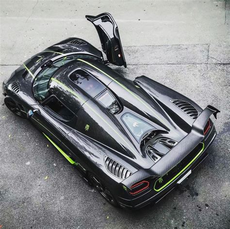 Koenigsegg Agera RS Made Out Of Exposed Carbon Fiber W Light Green