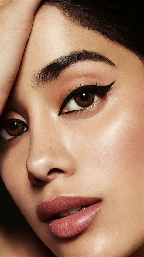 Jhanvi Kapoor Bollywood Makeup Face Makeup Indian Makeup