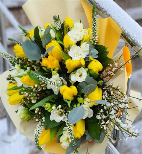 Aranjamente Unice „flori Pentru Suflet Ofertă Bogată Pentru 8 Martie