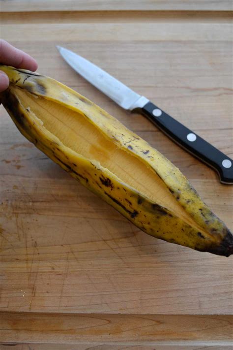 Cutting Open A Plantain Minced