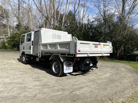 4x2 Double Cab Toolbox Tippers