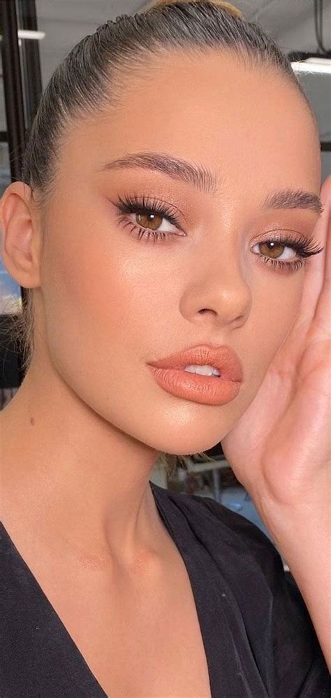49 incredibly beautiful soft makeup looks for any occasion brown eye makeup look prom eye