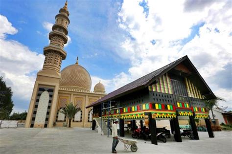 Lalu bagaimanakah cara membuat laporan gangguan indihome agar masalah bisa segera teratasi? Lengkap] Rumah Adat Aceh: Sejarah, Bentuk, Bagian ...