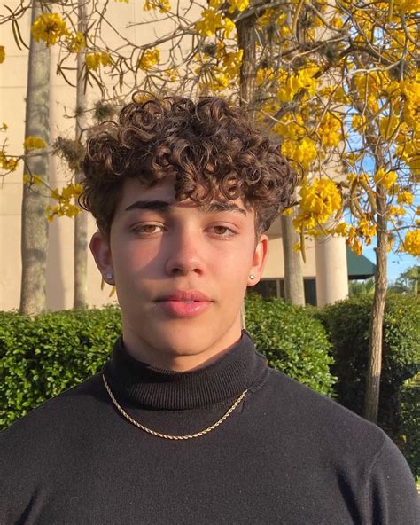 16 haircuts for wavy hair men. 𝑅𝑜𝑤𝑎𝑛 𝐸𝑙𝑑𝑟𝑖𝑑𝑔𝑒💫 on Instagram: "finesse 💫 " in 2020 (With ...