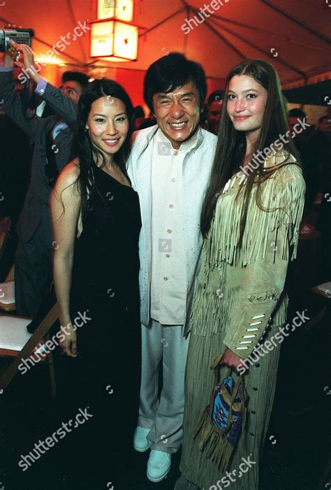 Lucy Liu Jackie Chan Brandon Merrill Foto De Stock De Contenido