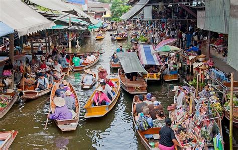Chợ nổi bốn miền Pattaya điểm đến lạc lối dịp lễ này