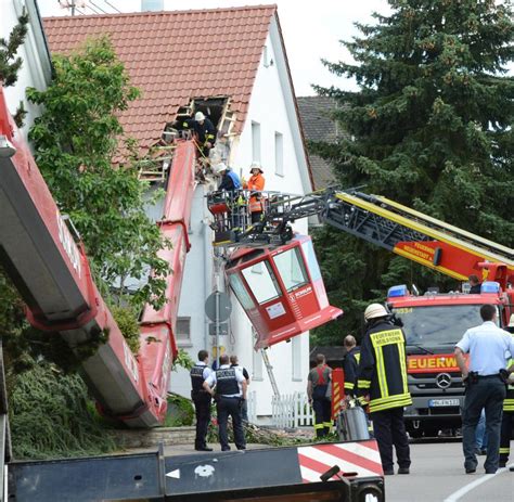 Die seilbahn wurde im jahr 2016 renoviert. Schweiz: Paar stirbt bei Absturz mit Seilbahn - Baby ...