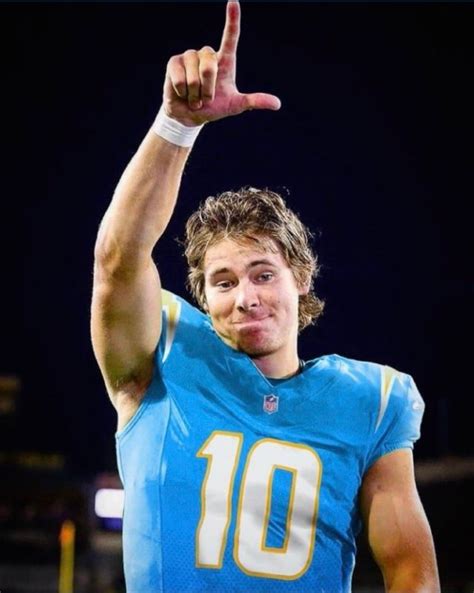 Justin Herbert Good Looking Men Nfl Players Football Is Life