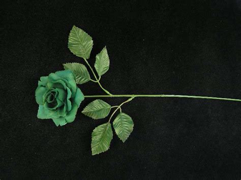 Otrzymaj 21.000 s stockowego materiału wideo emerald green waves of silk z 25 kl./s. Silk Flowers, By Color, Green - Mint, Hunter, Emerald, Kelly