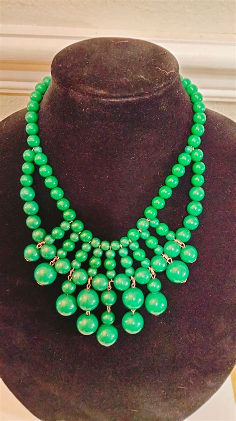 Vintage Lucite Beaded Bib Necklace Cascading Green Lucite Etsy