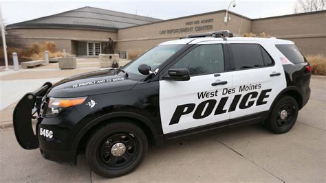 15 photos: A look inside a West Des Moines police vehicle