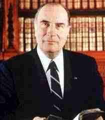Fin juillet 1992, le président de la république françois mitterrand s'entretient avec l'astronaute français. Mais vous avez tout à fait raison , Monsieur le Premier ...