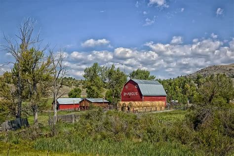 Montana Farm Barn Rural Landscape Scenic Trees Fields Sky