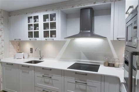 Encimeras de cocina valencia las mejores marcas de encimeras de cocina al mejor precio. Cocina rústica blanca con encimera silestone - Cocinas ...