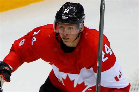 Corey) est né à peterborough, ontorio, canada. Corey Perry sera le capitaine d'Équipe Canada