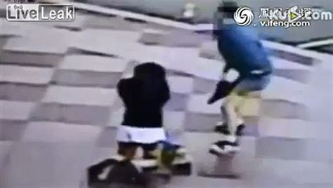 Disturbing Video Shows Chinese Mother Whipping Her Babe In Public After She Catches Her